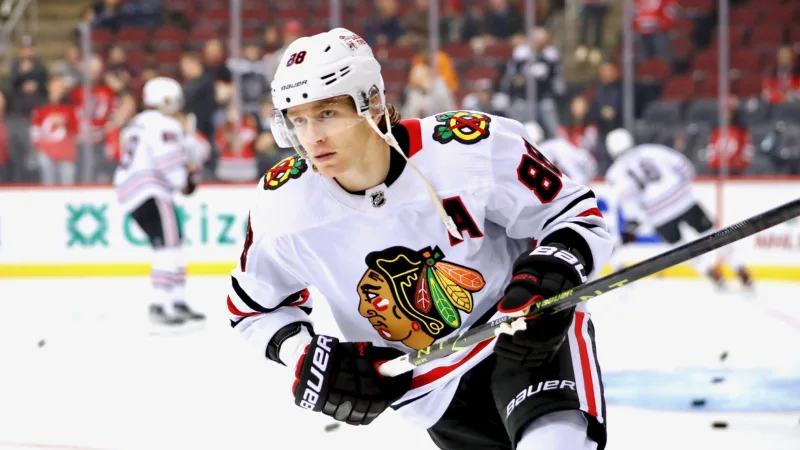 Kane rejoins Blackhawks on 2-year deal